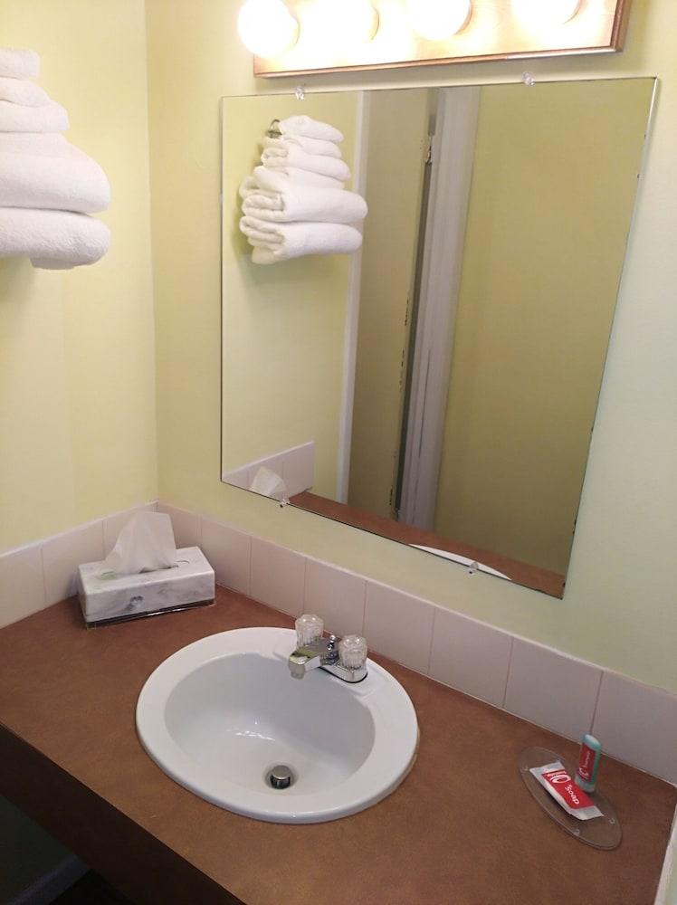 Econo Lodge Hornell Extérieur photo