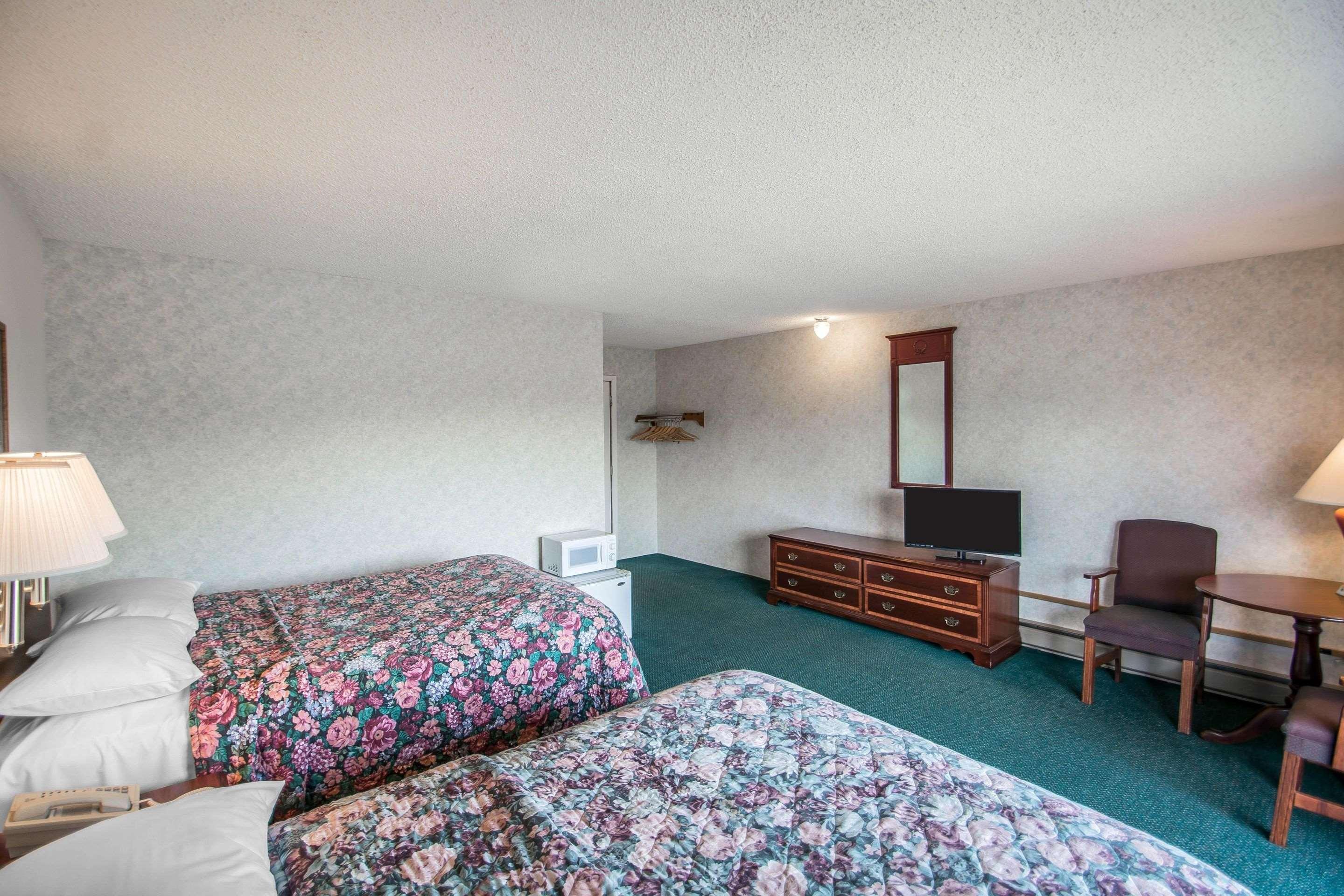 Econo Lodge Hornell Extérieur photo